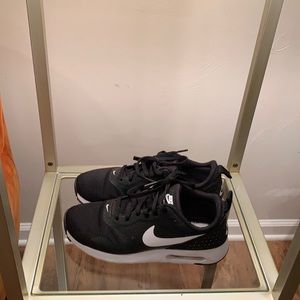 Nike shoes sz 6